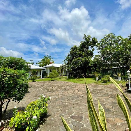 Lapu-Lapu Cottages & Restaurant Exterior photo