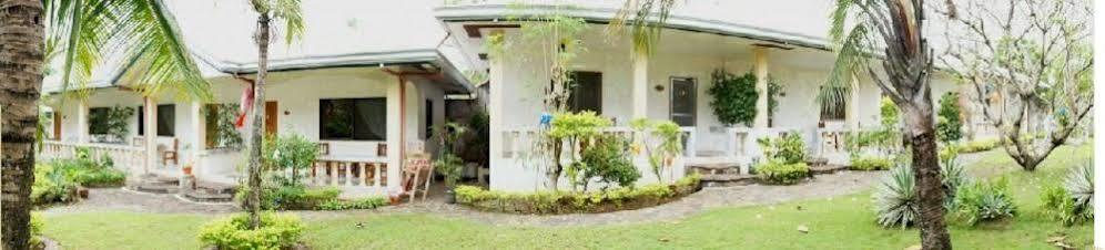 Lapu-Lapu Cottages & Restaurant Exterior photo